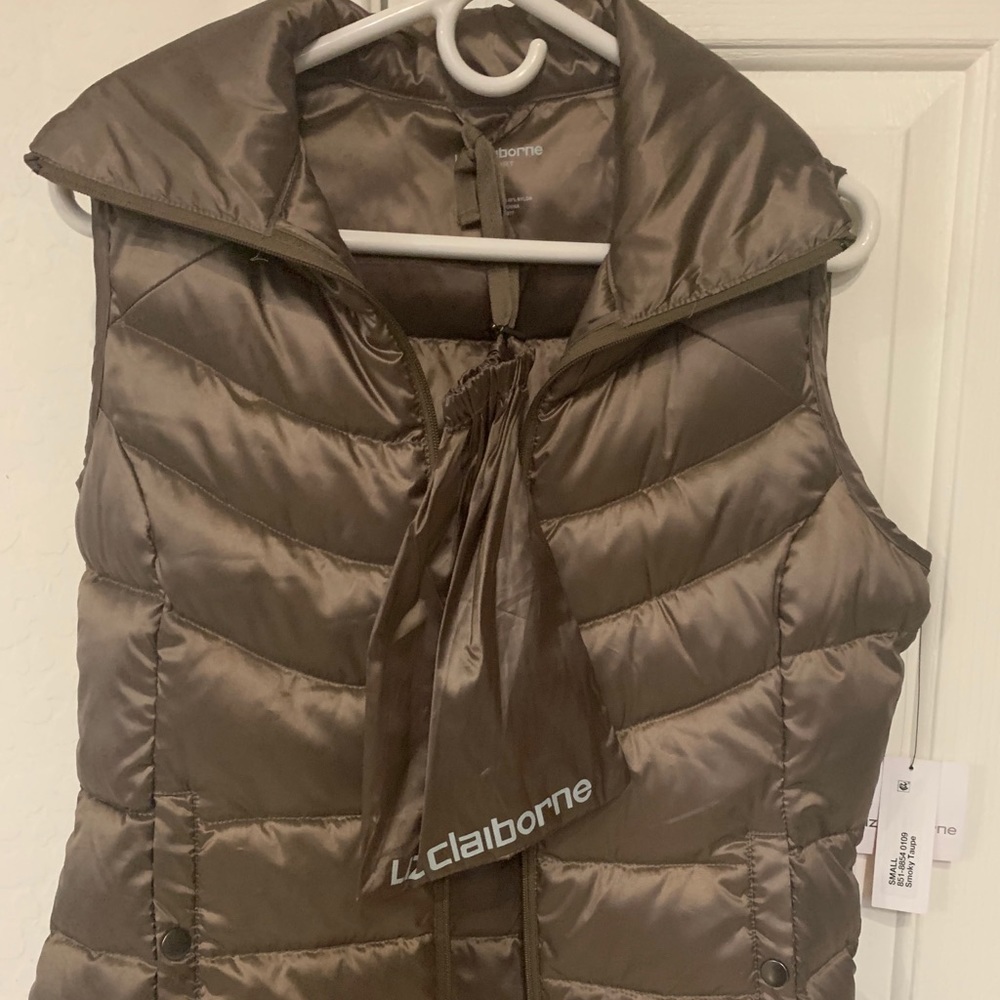 NWT Vest